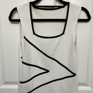 Geometric sleeveless shirt